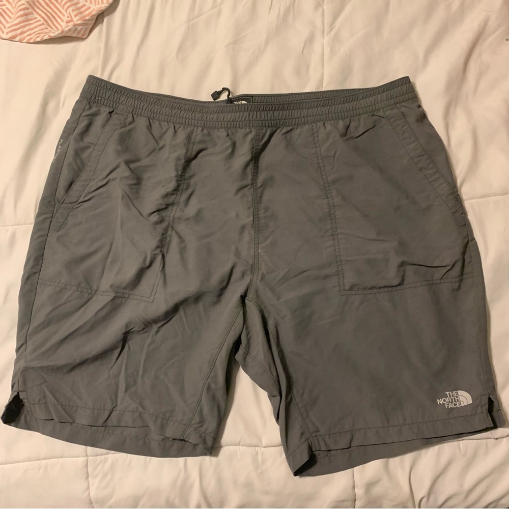 North Face Baggie Shorts 9 inch